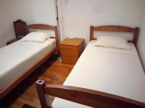 Costa Lodge Private Room Santa Cruz & Funchal City Centre